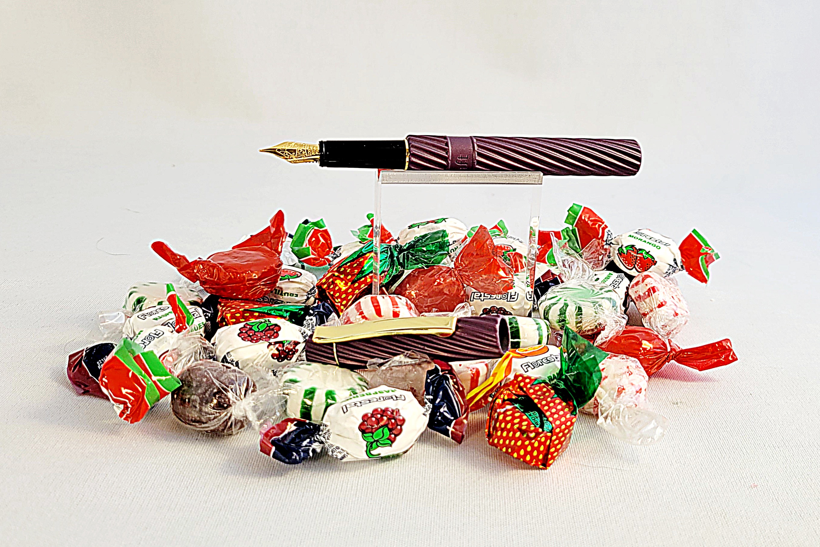 The Spiral – Colorful and Tactile – Artcraft Pen Company