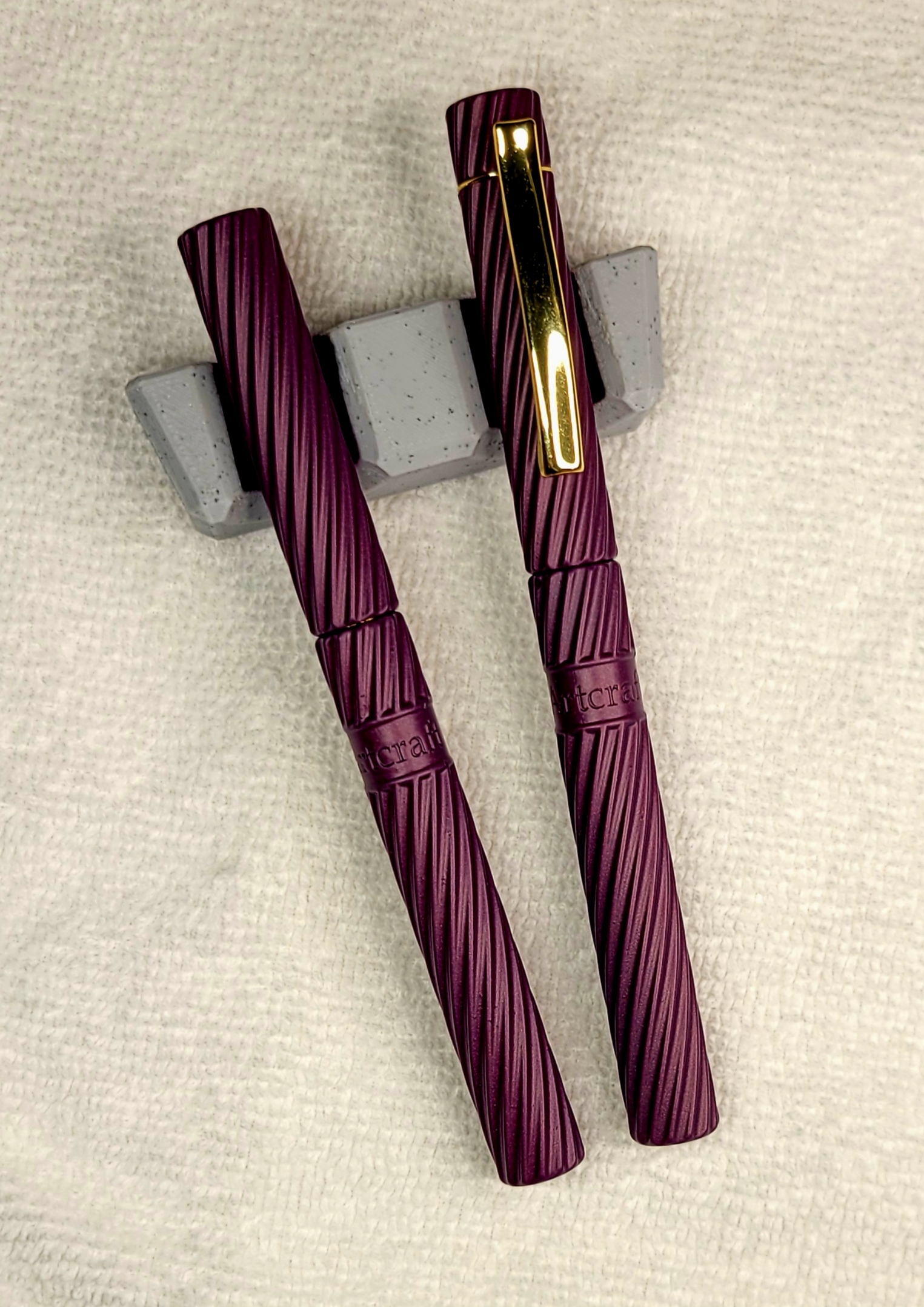 筆記具 SPIRAL ARTS & Co. Estrella (Violet Moon) The Spiral – Colorful and Tactile – Artcraft Pen Company